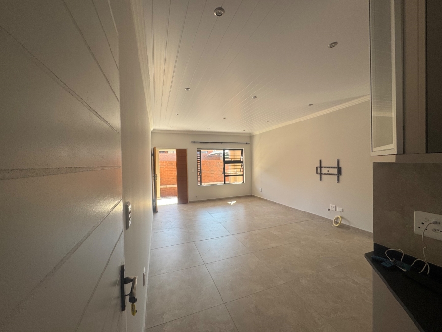 To Let 2 Bedroom Property for Rent in Doringkruin North West